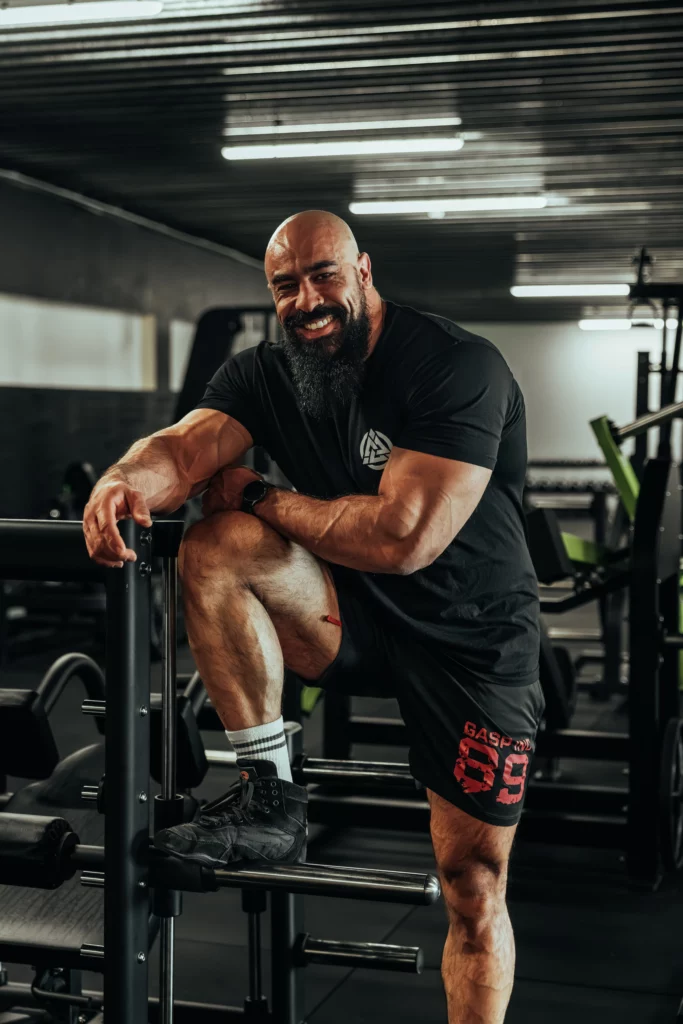 Yacine Sekkal, personal trainer bij Iron Circle in Bredene